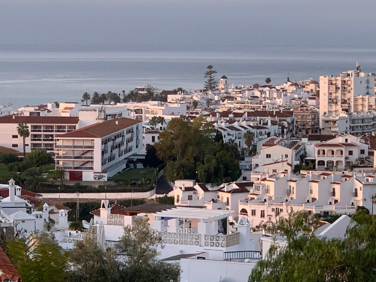Playa Burriana, Tva Terasser, Havsutsikt, Pool Nerja Esterno foto