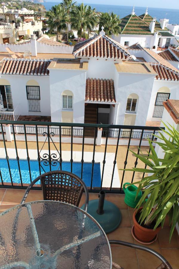 Playa Burriana, Tva Terasser, Havsutsikt, Pool Nerja Esterno foto